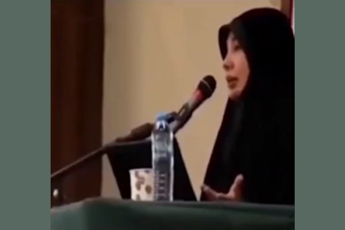 فیلم| حمله تند سخنران زن به مسعود پزشکیان | دیلی فوتبال