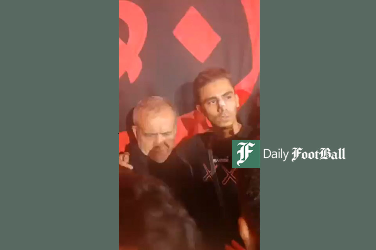 فیلم| زمین خوردن مسعود پزشکیان در هیئت | دیلی فوتبال