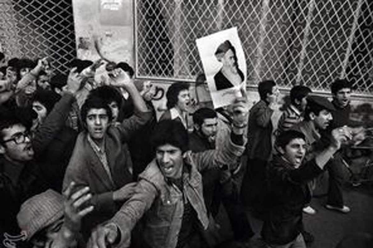 فیلم| تمام بدبختی های ایران از سال 57 شروع شد!؟ فیلم| تمام بدبختی های ایران از سال 57 شروع شد!؟ | دیلی فوتبال