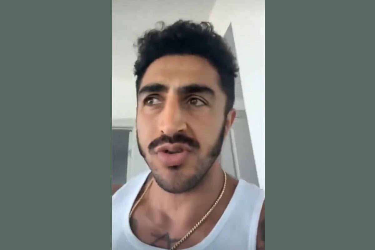 فیلم| صحبت های آیسان اسلامی درباره علیرضا دبیر فیلم| صحبت های آیسان اسلامی درباره علیرضا دبیر | دیلی فوتبال