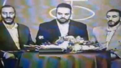 فیلم| ویدیوی زیرخاکی پرتاب گل روی آنتن زنده توسط جواد خیابانی | دیلی فوتبال