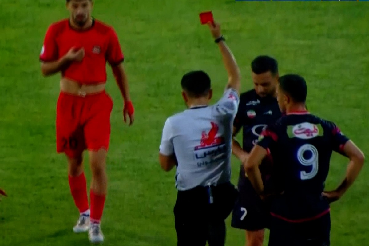 تاثیر VAR در دو هفته ابتدایی لیگ برتر فوتبال ایران تاثیر VAR در دو هفته ابتدایی لیگ برتر فوتبال ایران | دیلی فوتبال