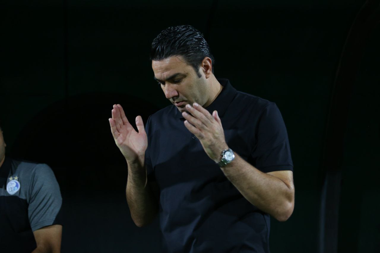 فیلم| برخورد زشت جواد نکونام با یک هوادار استقلال فیلم| برخورد زشت جواد نکونام با یک هوادار استقلال | دیلی فوتبال