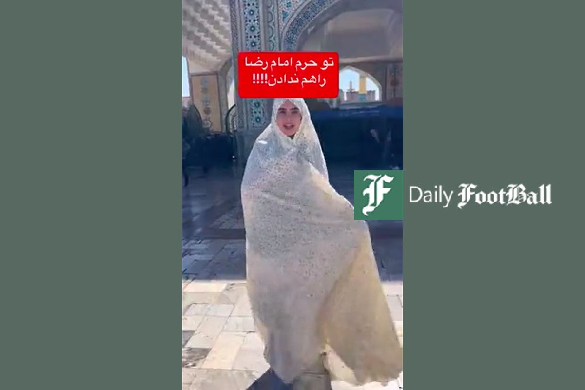فیلم| ممانعت از ورود هنجارشکنان به حرم امام رضا (ع) | دیلی فوتبال