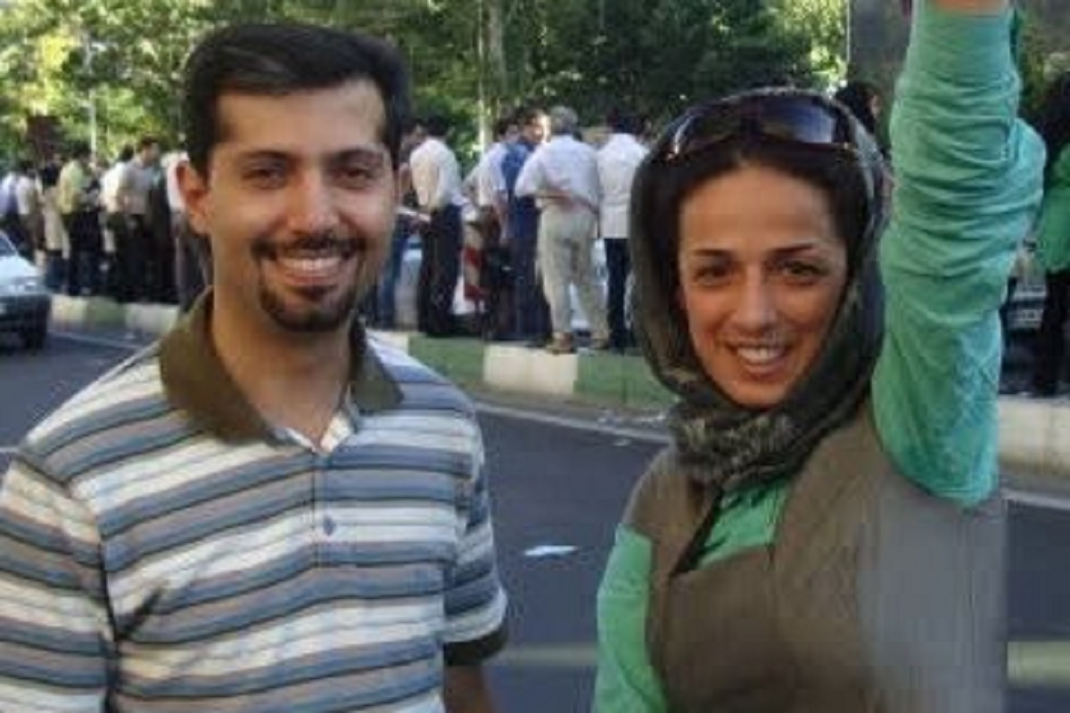 عکس| یادگاری مجری نشست خبری پزشکیان با مسیح علینژاد در فتنه 88 عکس| یادگاری مجری نشست خبری پزشکیان با مسیح علینژاد در فتنه 88 | دیلی فوتبال