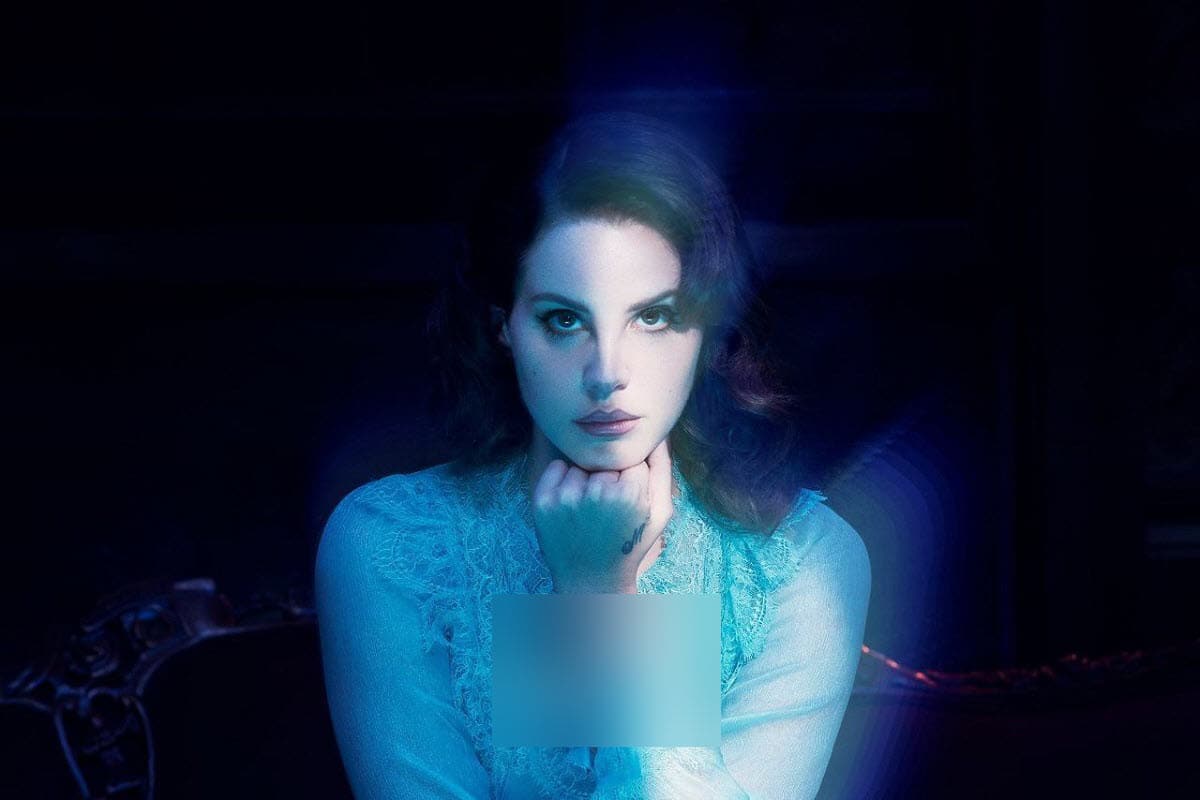 عکس| مراسم ازدواج ساده «لانا دل ری» خواننده مشهور آمریکایی و همسرش | دیلی فوتبال