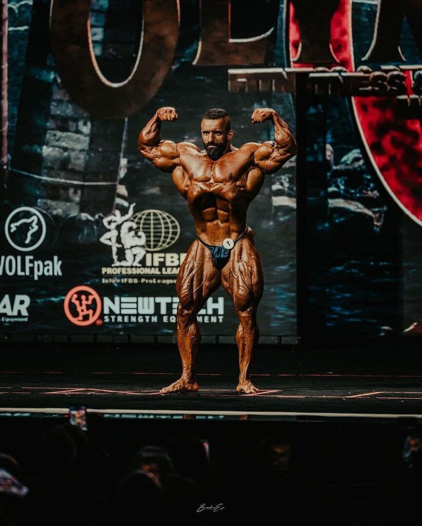 عکس| رونمایی از بدن هادی چوپان در مستر المپیا 2024 عکس| رونمایی از بدن هادی چوپان در مستر المپیا 2024 | دیلی فوتبال