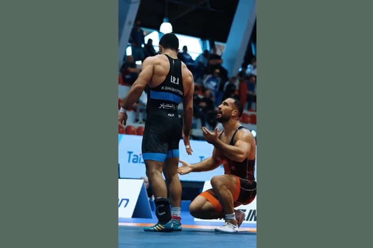 فیلم| بی احترامی حریف ترک به کامران قاسمپور در مسابقات جهانی | دیلی فوتبال