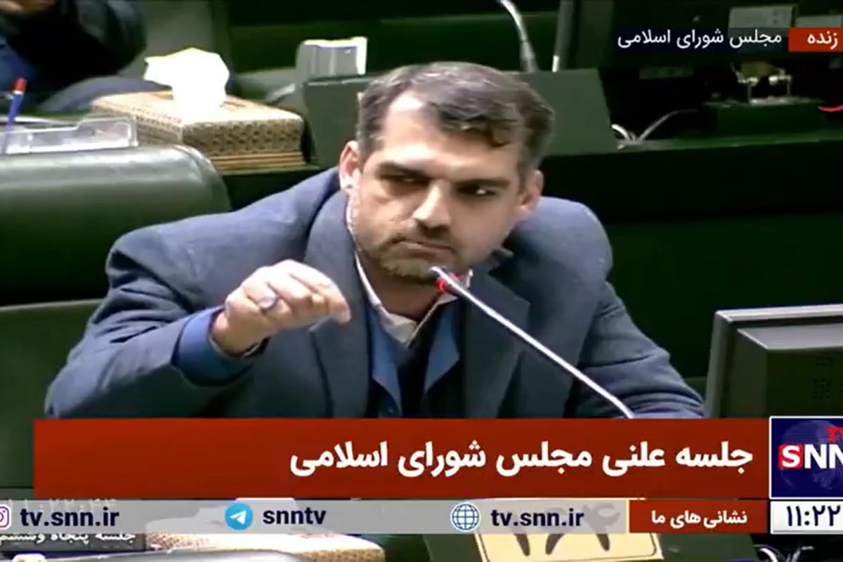 فیلم| نطق طوفانی نماینده قم علیه وزرایی که در خواب زمستانی هستند فیلم| نطق طوفانی نماینده قم علیه وزرایی که در خواب زمستانی هستند | دیلی فوتبال