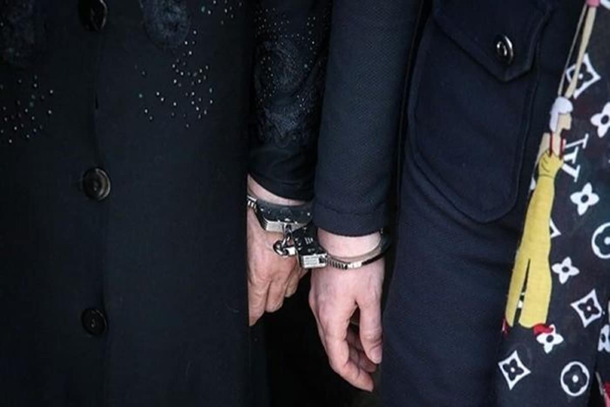 عکس| خواننده جنجالی به جرم توهین به مقدسات دستگیر شد عکس| خواننده جنجالی به جرم توهین به مقدسات دستگیر شد | دیلی فوتبال