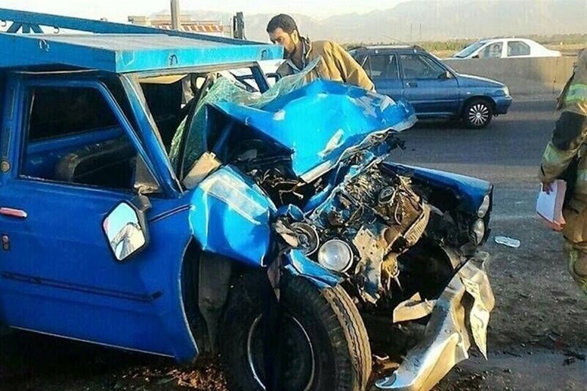 عکس| مرگ فجیح ۲ نفر به دلیل تماشای صحنه تصادف | دیلی فوتبال