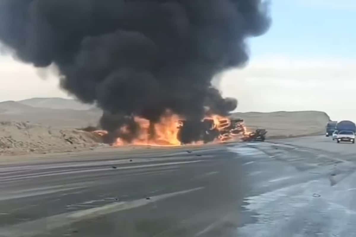 فیلم| صحنه دلخراش برخورد مرگبار خودروی شوتی با تریلی حمل سوخت فیلم| صحنه دلخراش برخورد مرگبار خودروی شوتی با تریلی حمل سوخت | دیلی فوتبال