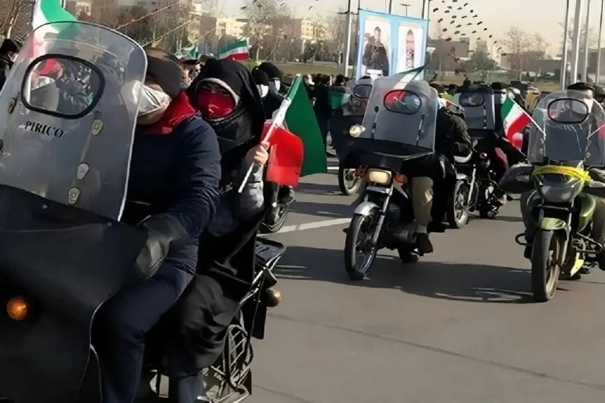 فیلم| تجمع موتوری در اعتراض به بی حجابی ها | دیلی فوتبال