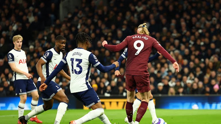 نتیجه بازی منچسترسیتی و تاتنهام| پیروزی سیتیزن ها در هفته 27 لیگ برتر انگلیس | دیلی فوتبال