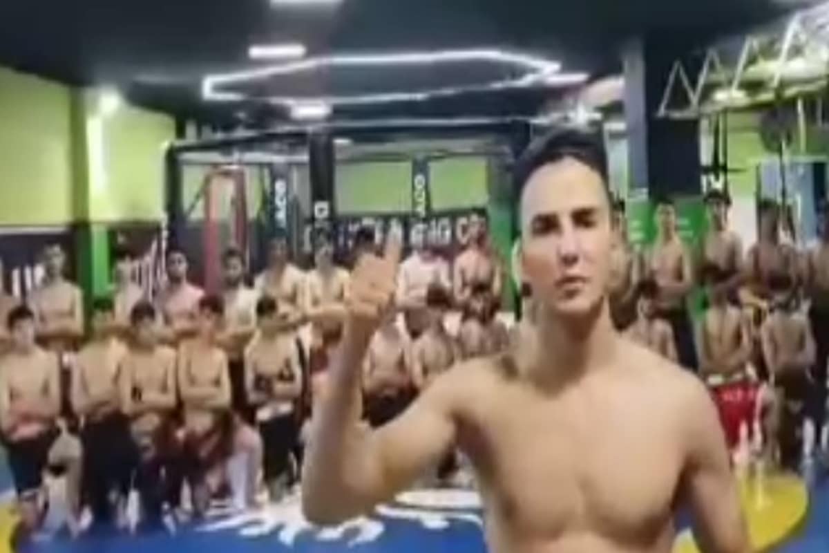 فیلم| افتتاح باشگاه جنگجویان افغانستان در نیاوران فیلم| افتتاح باشگاه جنگجویان افغانستان در نیاوران | دیلی فوتبال