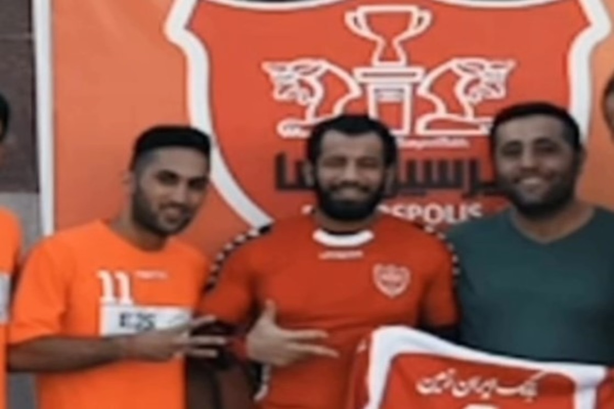 فیلم| خاطره حمید درخشان از حضور امیر تتلو در پرسپولیس فیلم| خاطره حمید درخشان از حضور امیر تتلو در پرسپولیس | دیلی فوتبال