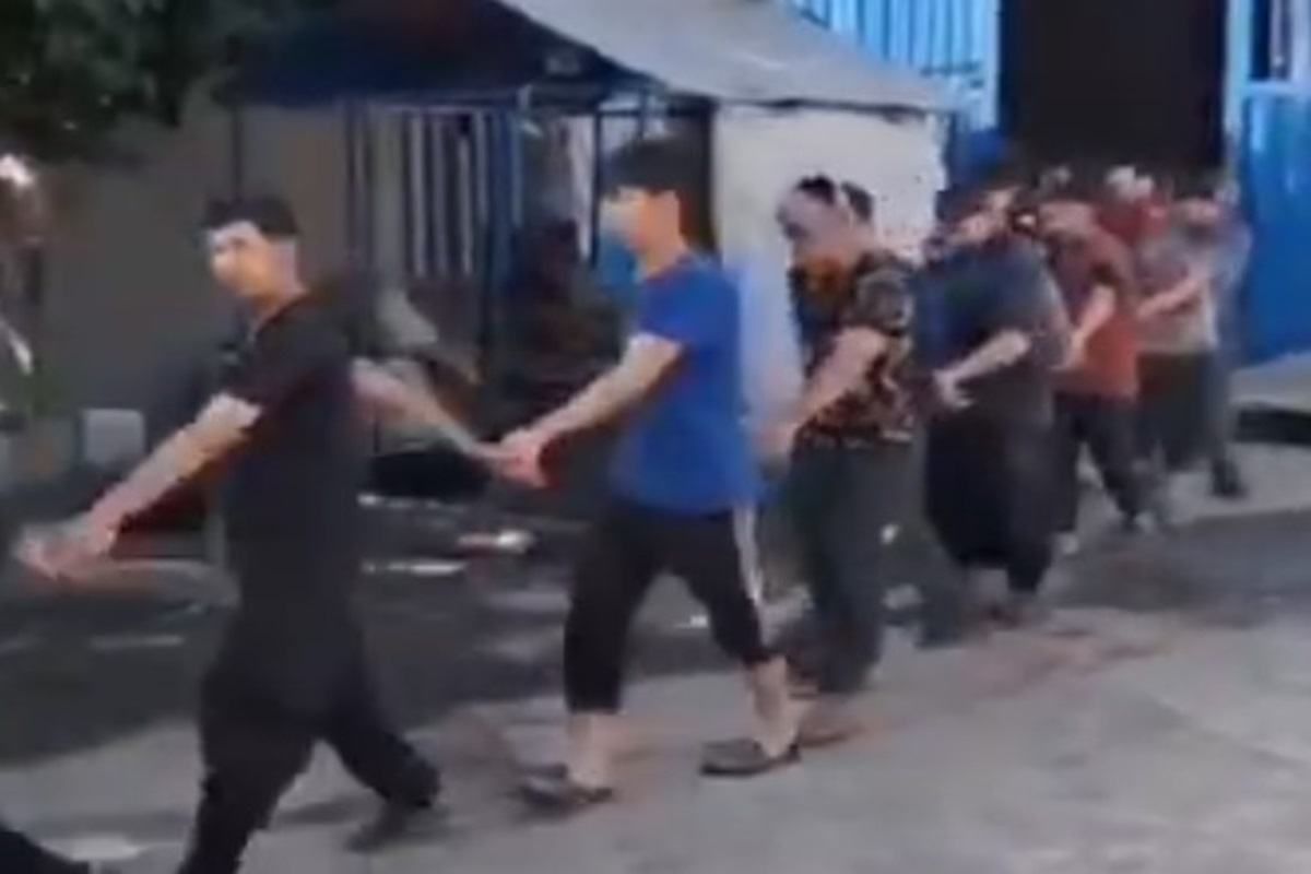 فیلم| طرح دستگیری افغانی ها توسط پلیس در شهریار فیلم| طرح دستگیری افغانی ها توسط پلیس در شهریار | دیلی فوتبال