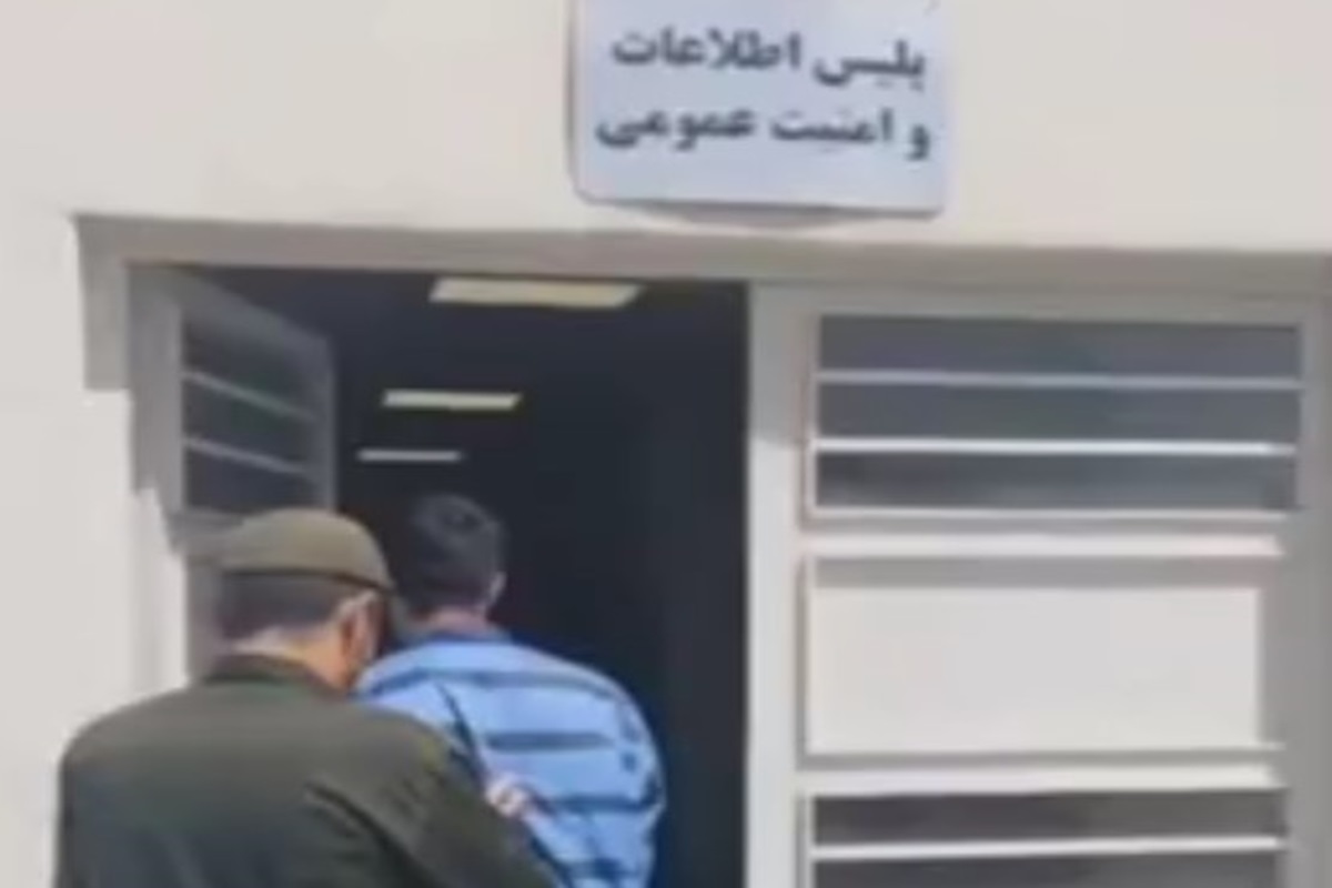 فیلم| دستگیری عامل شکنجه دختر 16 ساله در ملارد فیلم| دستگیری عامل شکنجه دختر 16 ساله در ملارد | دیلی فوتبال