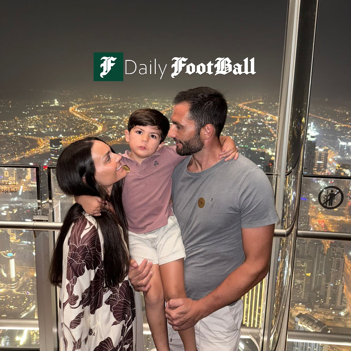 همسر آنتونیو آدان کیست؛ تصاویر جذاب از زندگی خصوصی دروازه بان اسپانیایی خانواده آنتونیو آدان در سفر تفریحی بر بام شهر دوبی