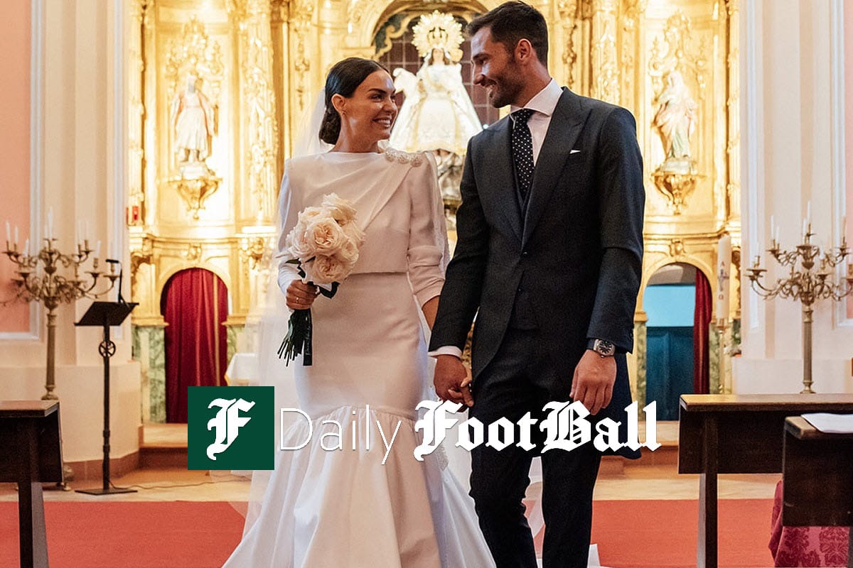 همسر آنتونیو آدان کیست؛ تصاویر جذاب از زندگی خصوصی دروازه بان اسپانیایی همسر آنتونیو آدان کیست؛ تصاویر جذاب از زندگی خصوصی دروازه بان اسپانیایی | دیلی فوتبال